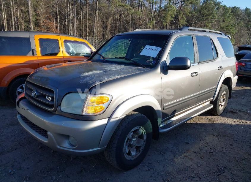Photo 2 of 2004 Toyota Sequoia SR5 V8 (VIN 5TDZT34A04S216369)