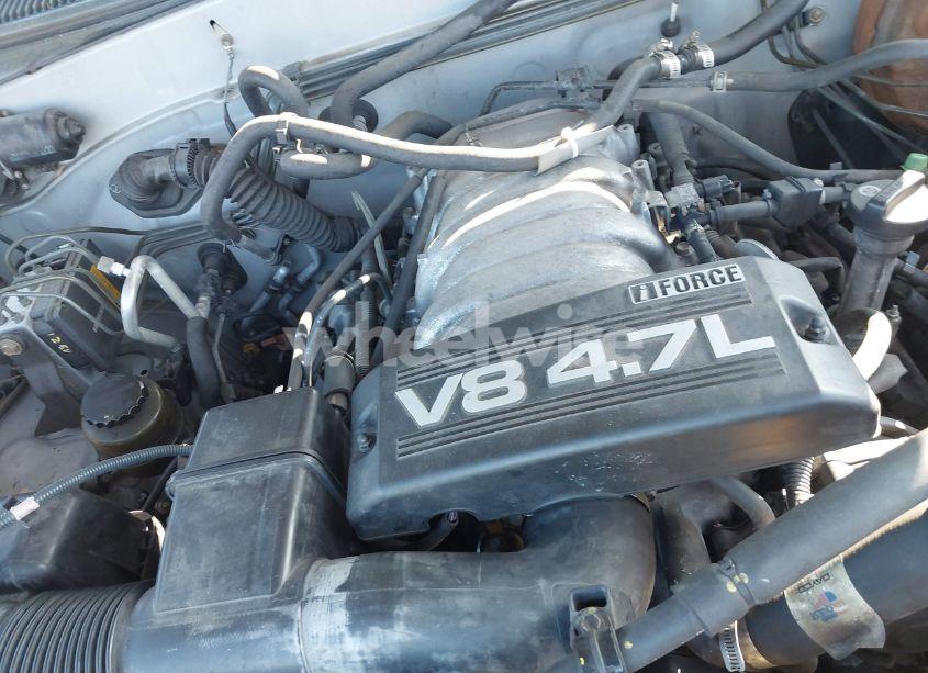Photo 6 of 2004 Toyota Sequoia SR5 V8 (VIN 5TDZT34A04S221362)