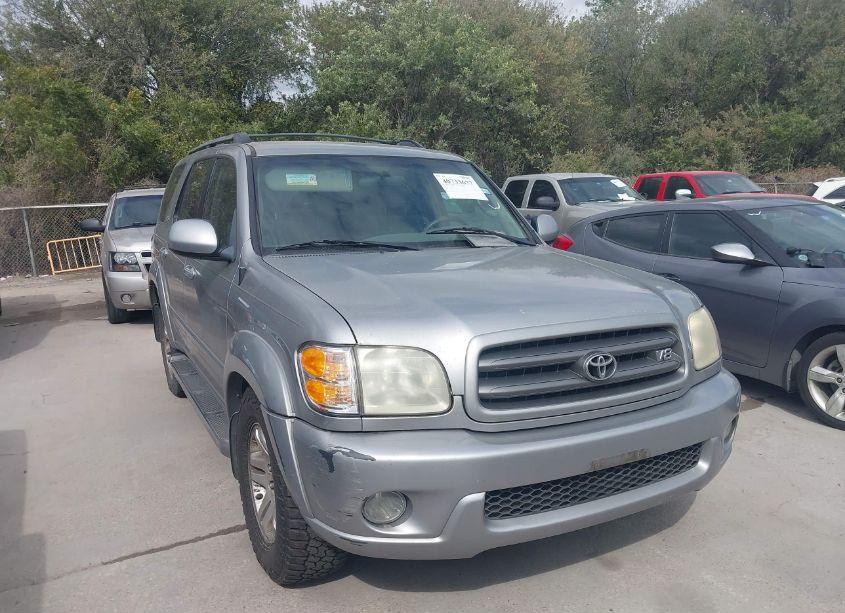 2004 Toyota Sequoia SR5 V8 (VIN 5TDZT34A04S233785) main photo