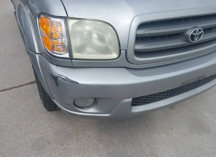 Photo 6 of 2004 Toyota Sequoia SR5 V8 (VIN 5TDZT34A04S233785)