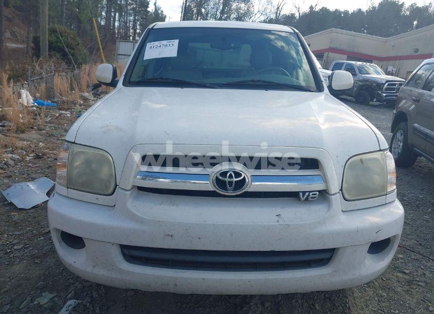 Photo 12 of 2005 Toyota Sequoia SR5 V8 (VIN 5TDZT34A05S244156)