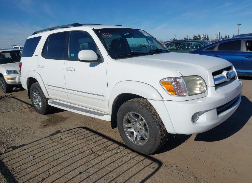 2005 Toyota Sequoia SR5 V8 (VIN 5TDZT34A05S262866) main photo