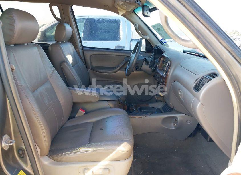 Photo 5 of 2006 Toyota Sequoia SR5 V8 (VIN 5TDZT34A06S281693)