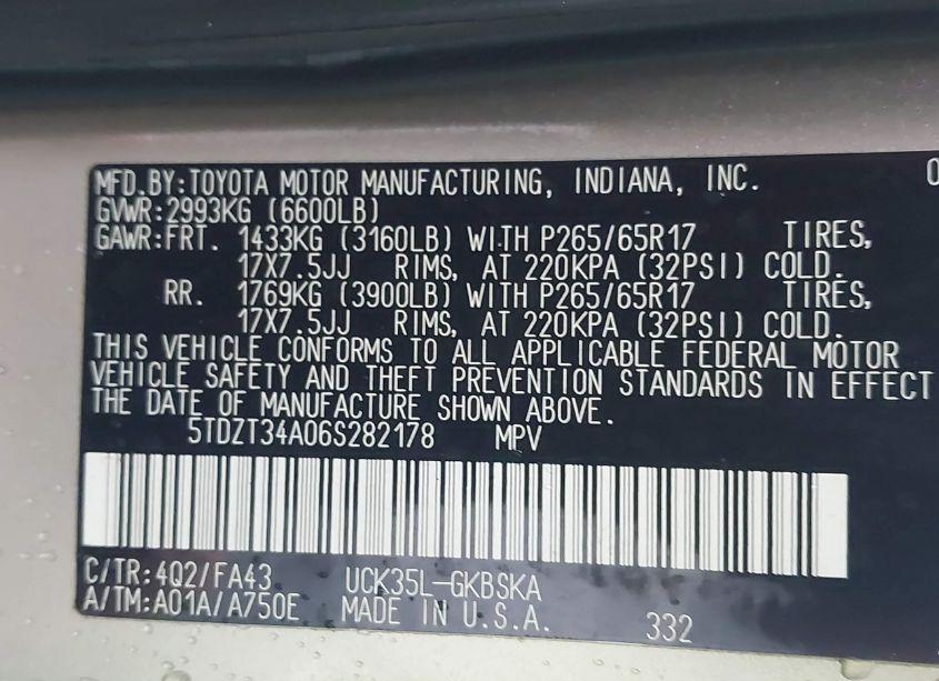 Photo 9 of 2006 Toyota Sequoia SR5 V8 (VIN 5TDZT34A06S282178)