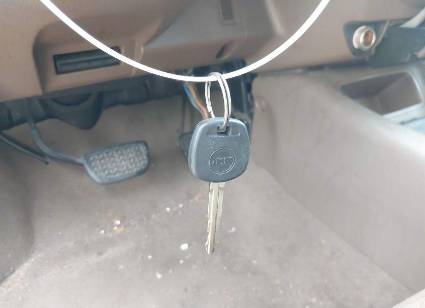 Photo 11 of 2002 Toyota Sequoia SR5 V8 (VIN 5TDZT34A12S124376)