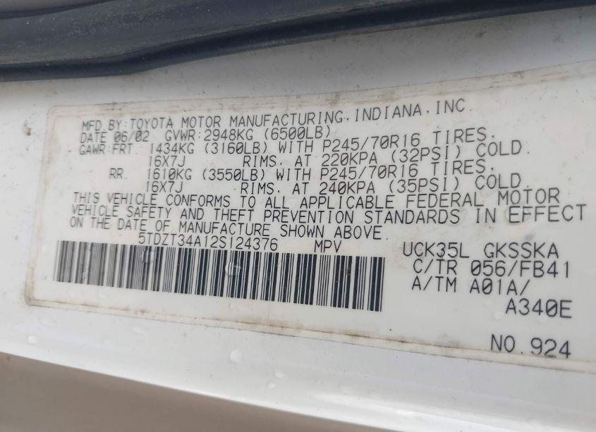 Photo 9 of 2002 Toyota Sequoia SR5 V8 (VIN 5TDZT34A12S124376)