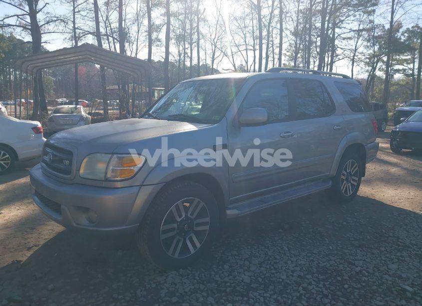 Photo 2 of 2003 Toyota Sequoia SR5 V8 (VIN 5TDZT34A13S165513)