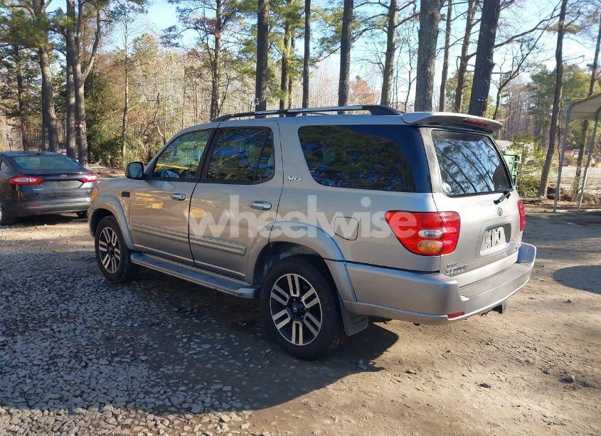 Photo 3 of 2003 Toyota Sequoia SR5 V8 (VIN 5TDZT34A13S165513)