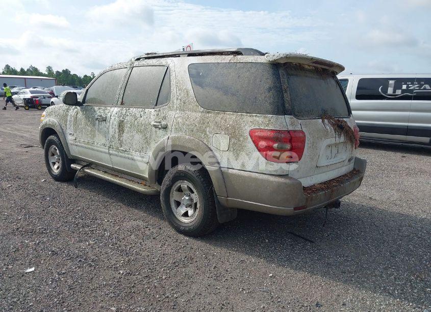 Photo 3 of 2004 Toyota Sequoia SR5 V8 (VIN 5TDZT34A14S217353)