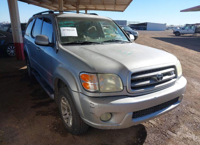 2004 Toyota Sequoia SR5 V8 (VIN 5TDZT34A14S231852) main photo