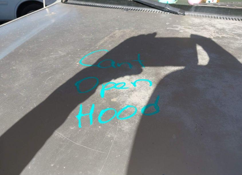 Photo 10 of 2004 Toyota Sequoia SR5 V8 (VIN 5TDZT34A14S231852)