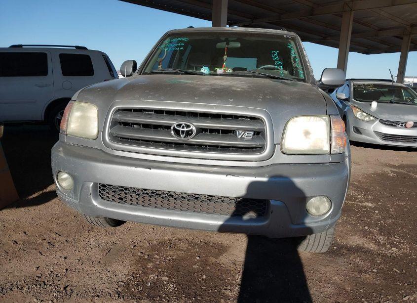 Photo 6 of 2004 Toyota Sequoia SR5 V8 (VIN 5TDZT34A14S231852)