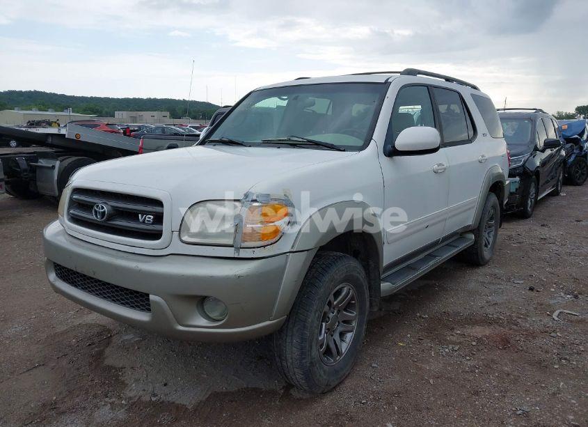 Photo 2 of 2004 Toyota Sequoia SR5 V8 (VIN 5TDZT34A14S236954)