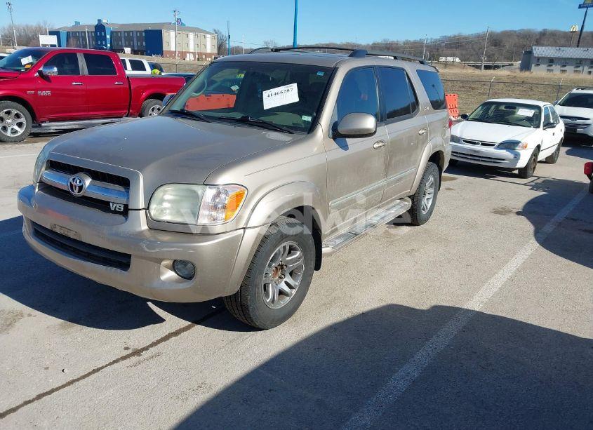 Photo 2 of 2005 Toyota Sequoia SR5 V8 (VIN 5TDZT34A15S254503)