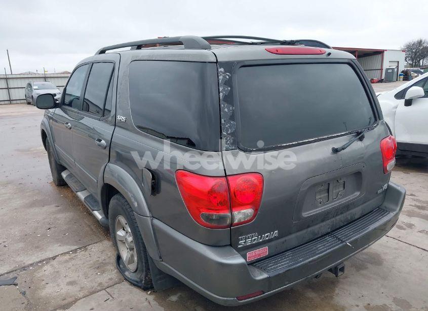 Photo 3 of 2005 Toyota Sequoia SR5 V8 (VIN 5TDZT34A15S258809)