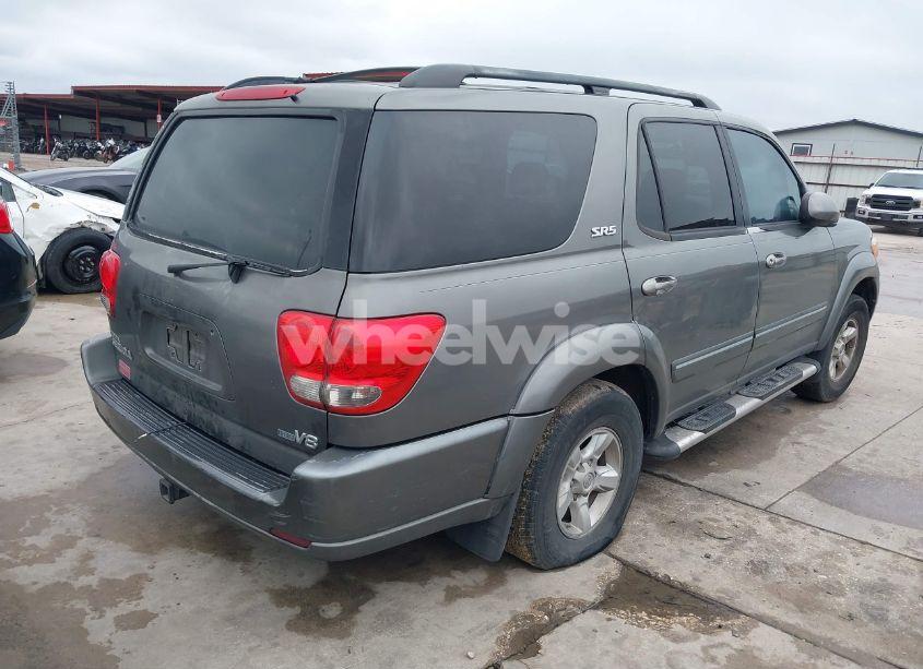 Photo 4 of 2005 Toyota Sequoia SR5 V8 (VIN 5TDZT34A15S258809)