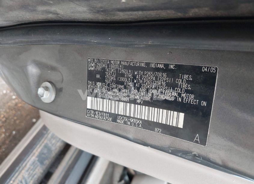 Photo 9 of 2005 Toyota Sequoia SR5 V8 (VIN 5TDZT34A15S258809)