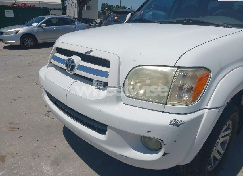 Photo 12 of 2006 Toyota Sequoia SR5 V8 (VIN 5TDZT34A16S275501)
