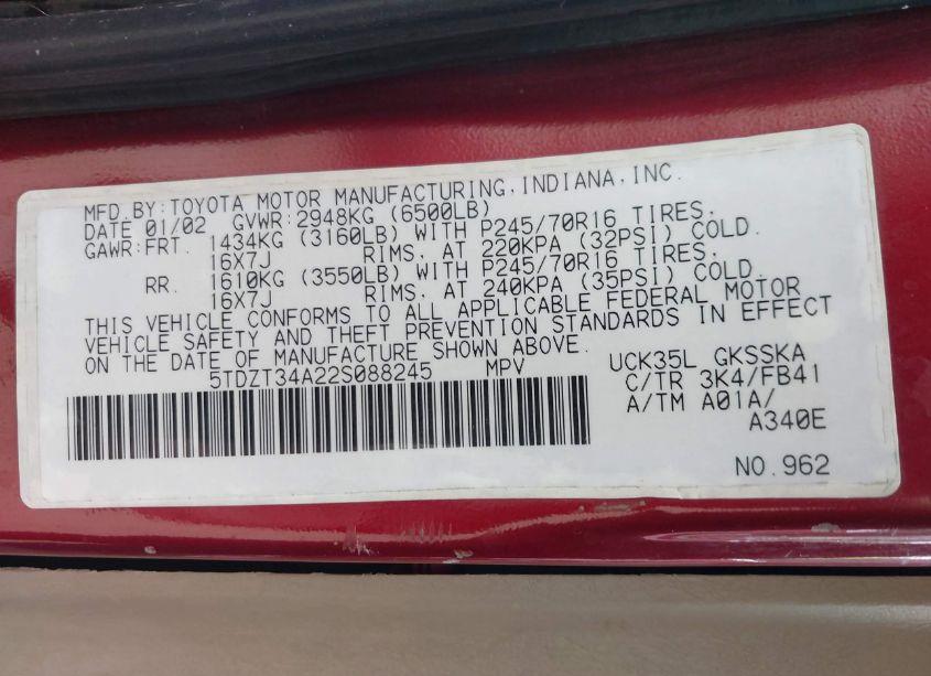 Photo 9 of 2002 Toyota Sequoia SR5 V8 (VIN 5TDZT34A22S088245)