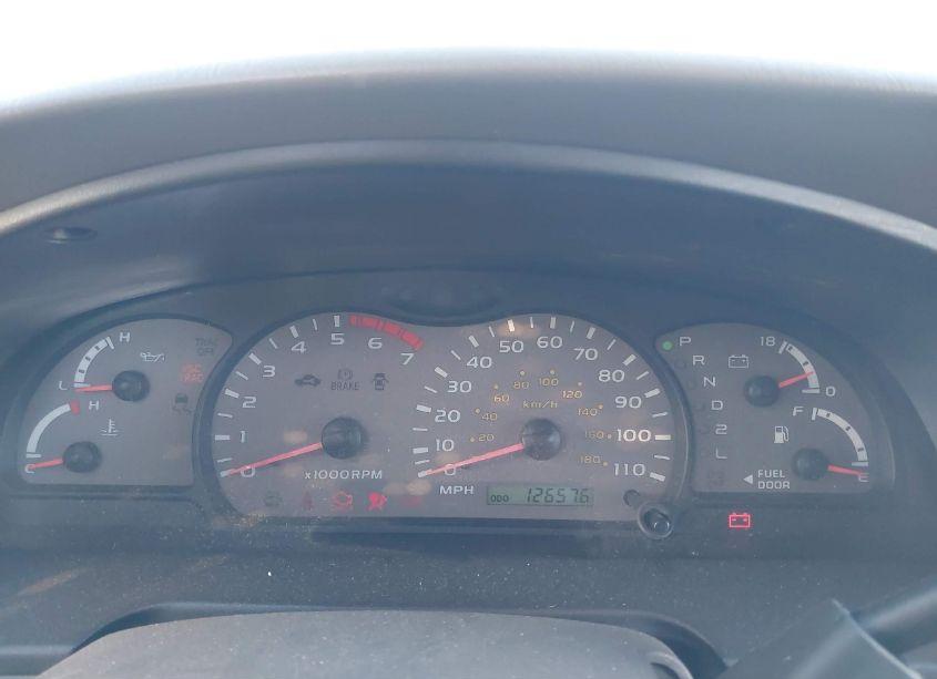 Photo 7 of 2003 Toyota Sequoia SR5 V8 (VIN 5TDZT34A23S197550)