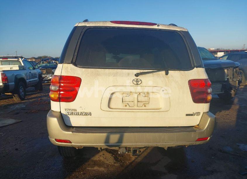 Photo 15 of 2003 Toyota Sequoia SR5 V8 (VIN 5TDZT34A23S201855)