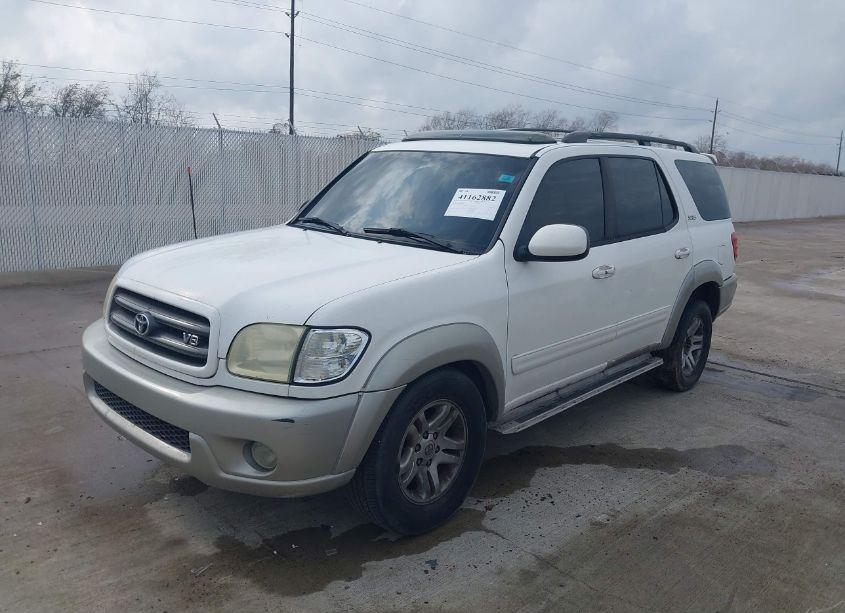 Photo 2 of 2004 Toyota Sequoia SR5 V8 (VIN 5TDZT34A24S210864)