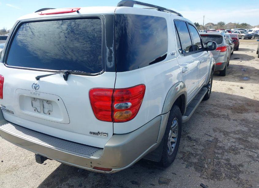 Photo 4 of 2004 Toyota Sequoia SR5 V8 (VIN 5TDZT34A24S230077)