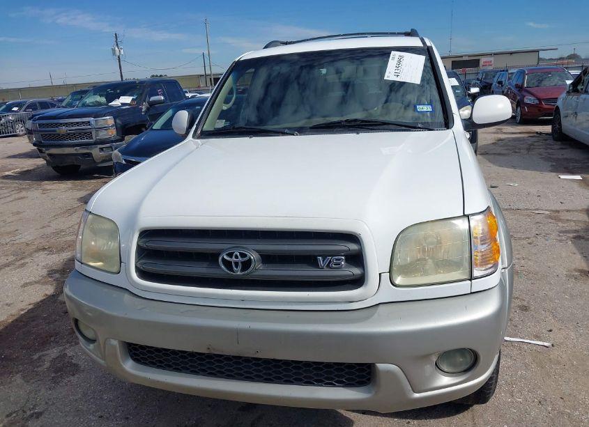 Photo 6 of 2004 Toyota Sequoia SR5 V8 (VIN 5TDZT34A24S230077)