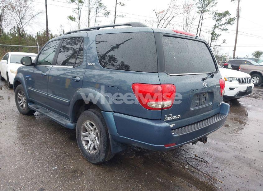 Photo 3 of 2005 Toyota Sequoia SR5 V8 (VIN 5TDZT34A25S247933)