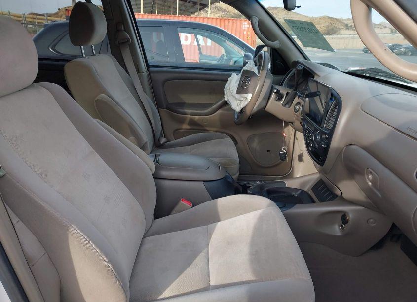 Photo 5 of 2007 Toyota Sequoia SR5 V8 (VIN 5TDZT34A27S290994)