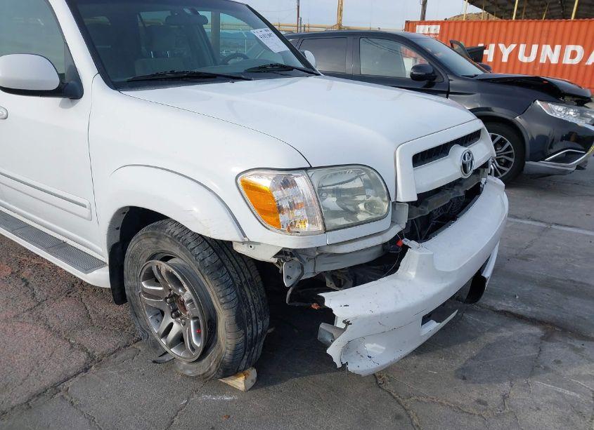 Photo 6 of 2007 Toyota Sequoia SR5 V8 (VIN 5TDZT34A27S290994)