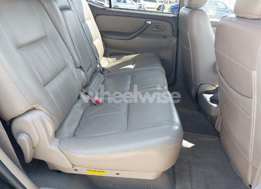 Photo 8 of 2007 Toyota Sequoia SR5 V8 (VIN 5TDZT34A27S295421)