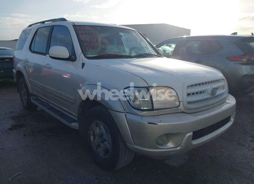 2003 Toyota Sequoia SR5 V8 (VIN 5TDZT34A33S147241) main photo