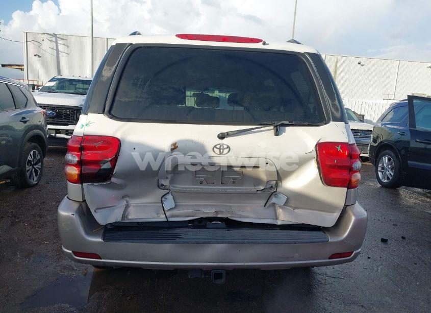 Photo 16 of 2003 Toyota Sequoia SR5 V8 (VIN 5TDZT34A33S147241)