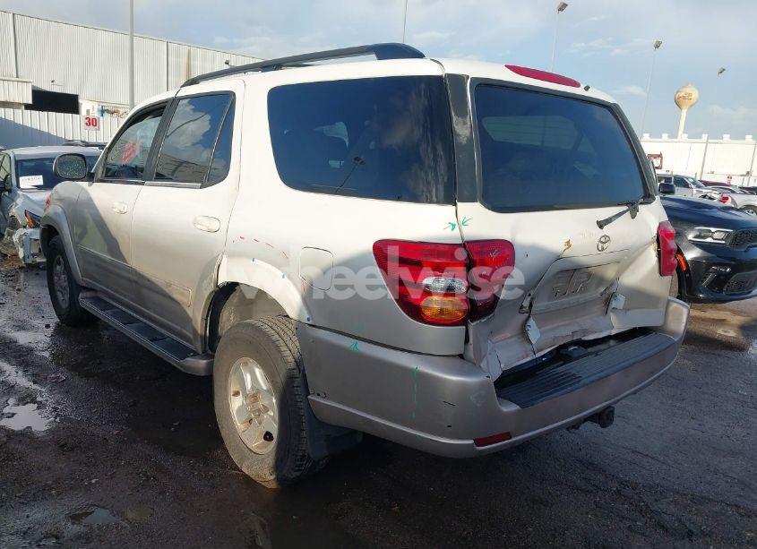 Photo 3 of 2003 Toyota Sequoia SR5 V8 (VIN 5TDZT34A33S147241)