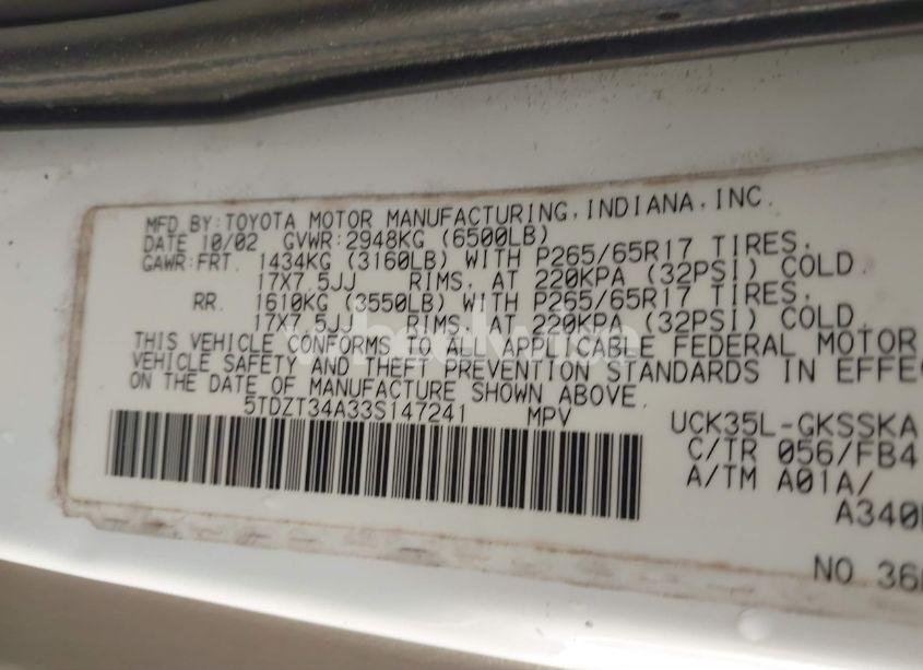 Photo 9 of 2003 Toyota Sequoia SR5 V8 (VIN 5TDZT34A33S147241)