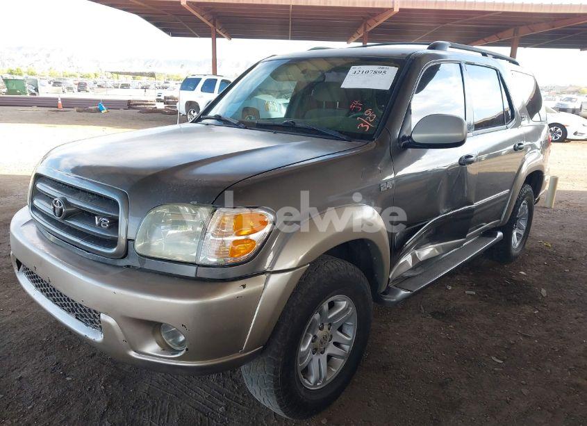 Photo 2 of 2003 Toyota Sequoia SR5 V8 (VIN 5TDZT34A33S183141)