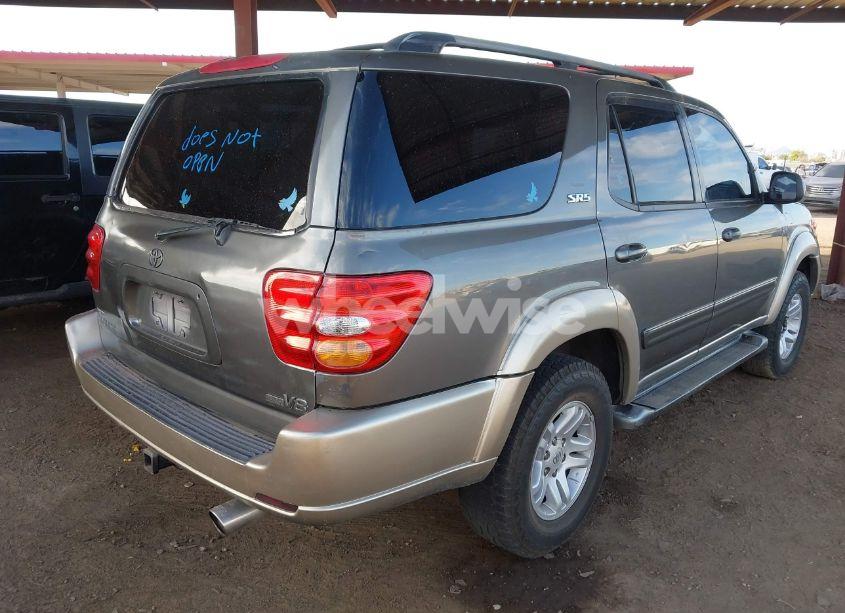 Photo 4 of 2003 Toyota Sequoia SR5 V8 (VIN 5TDZT34A33S183141)