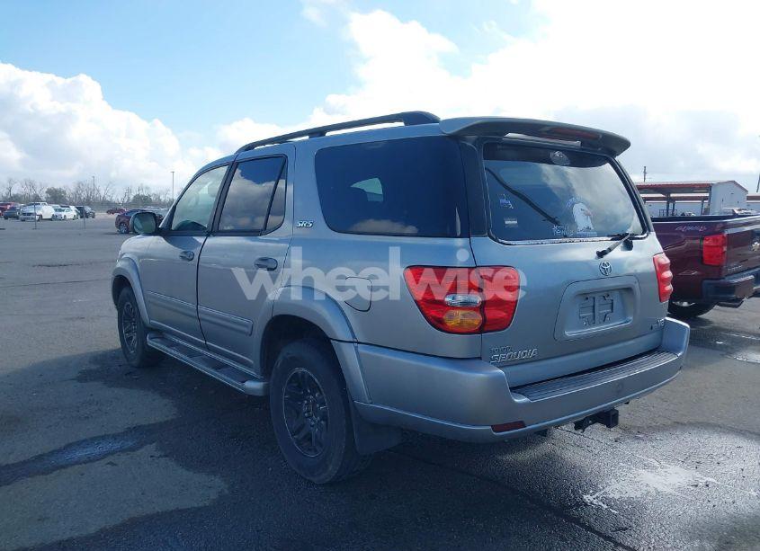 Photo 3 of 2004 Toyota Sequoia SR5 V8 (VIN 5TDZT34A34S210081)