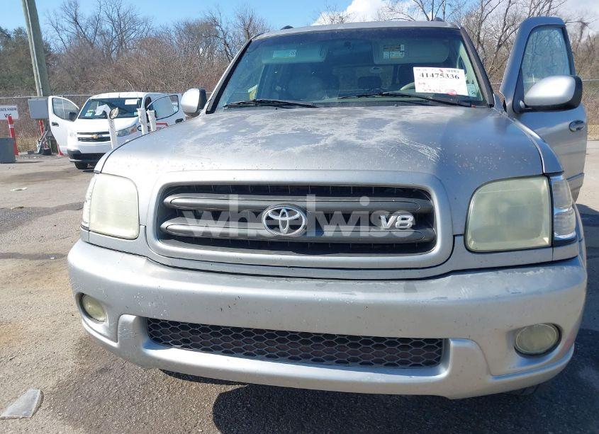 Photo 6 of 2004 Toyota Sequoia SR5 V8 (VIN 5TDZT34A34S210081)