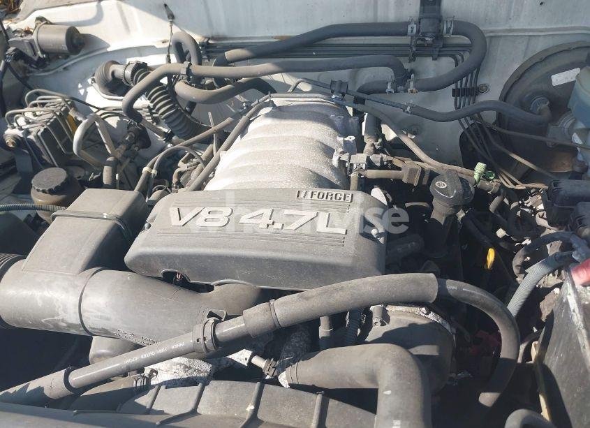 Photo 10 of 2004 Toyota Sequoia SR5 V8 (VIN 5TDZT34A34S227687)