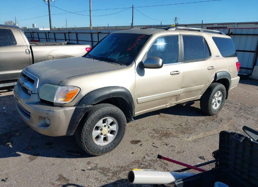 Photo 2 of 2005 Toyota Sequoia SR5 V8 (VIN 5TDZT34A35S246838)