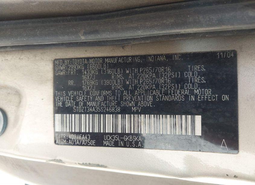 Photo 9 of 2005 Toyota Sequoia SR5 V8 (VIN 5TDZT34A35S246838)