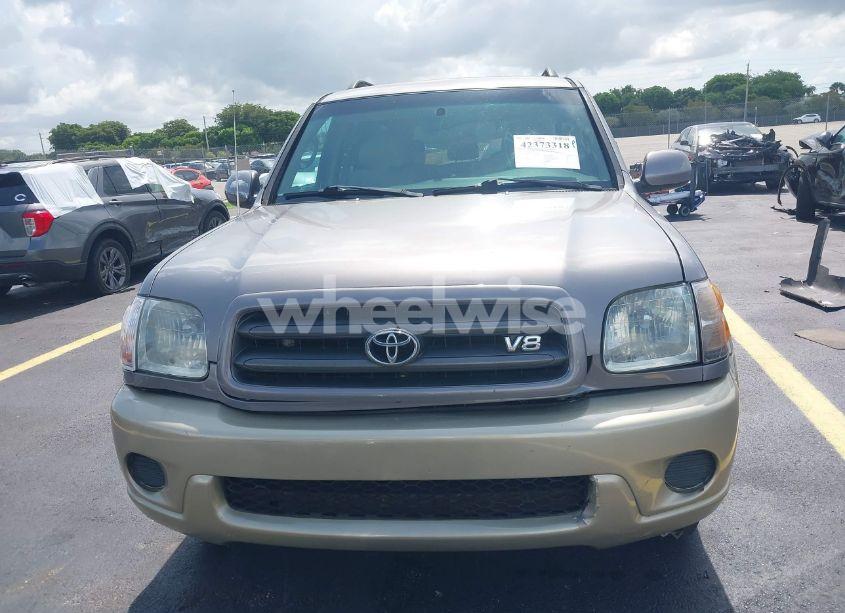 Photo 13 of 2001 Toyota Sequoia SR5 V8 (VIN 5TDZT34A41S019250)