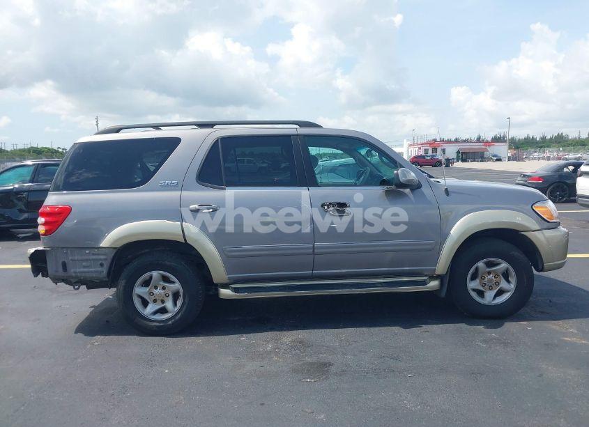 Photo 14 of 2001 Toyota Sequoia SR5 V8 (VIN 5TDZT34A41S019250)