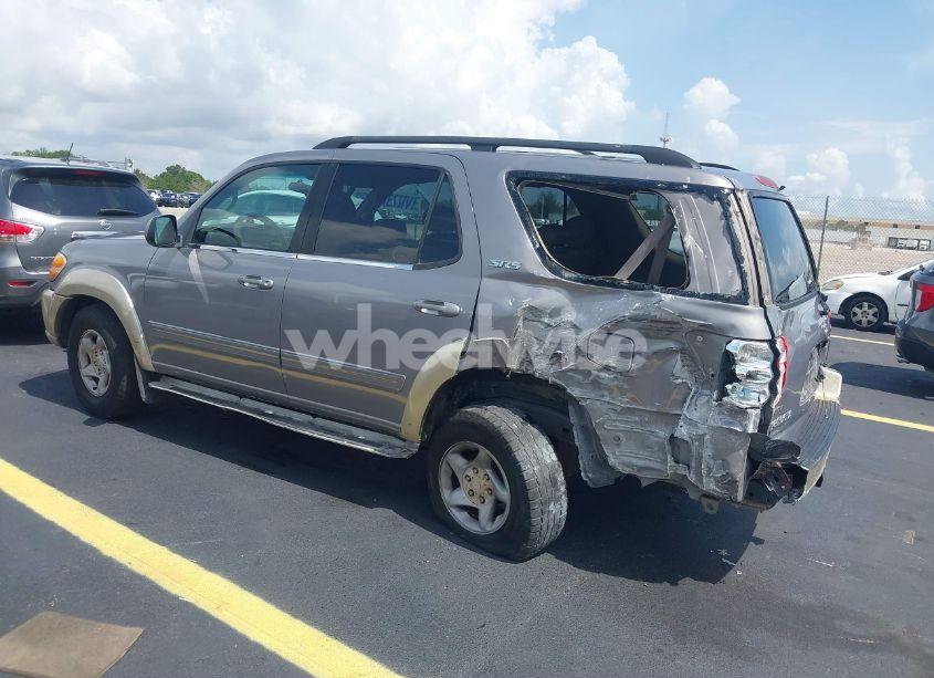 Photo 3 of 2001 Toyota Sequoia SR5 V8 (VIN 5TDZT34A41S019250)