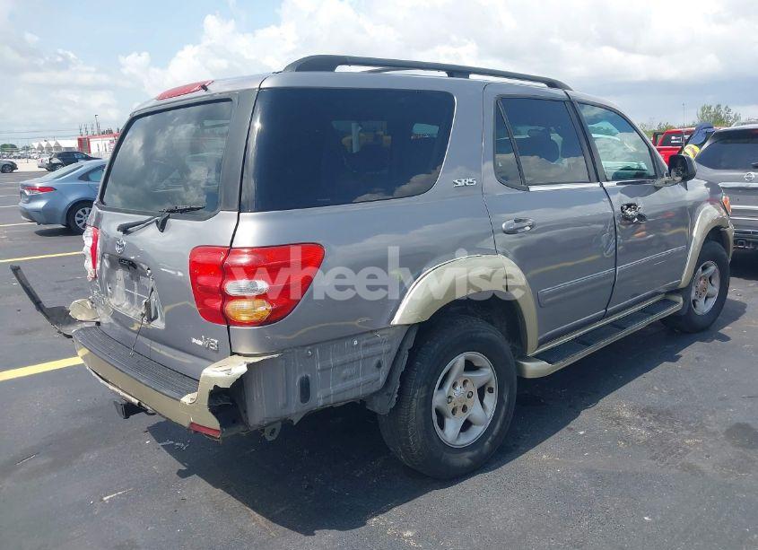 Photo 4 of 2001 Toyota Sequoia SR5 V8 (VIN 5TDZT34A41S019250)