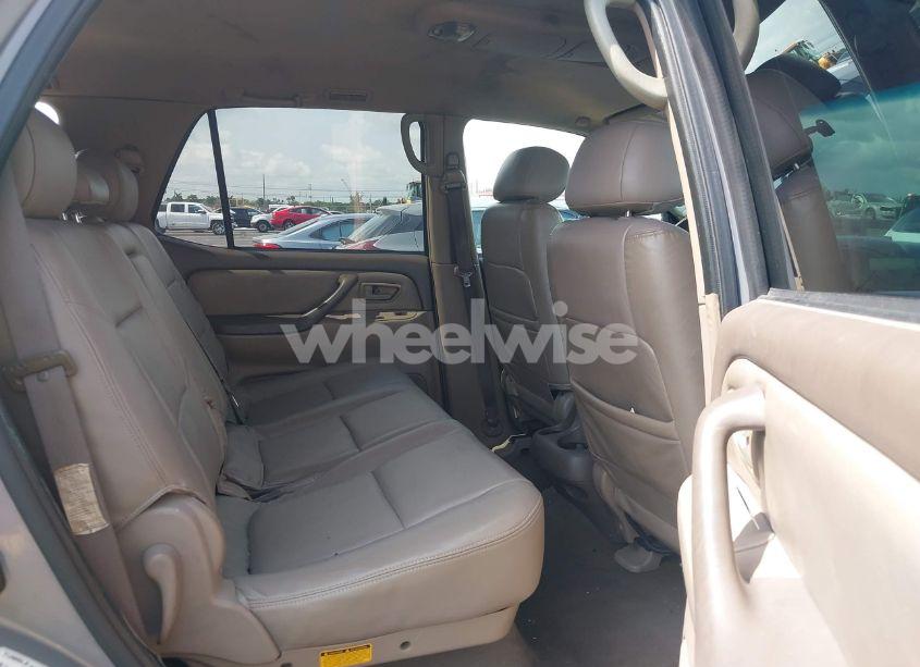 Photo 8 of 2001 Toyota Sequoia SR5 V8 (VIN 5TDZT34A41S019250)