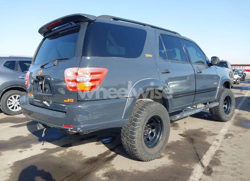 Photo 4 of 2002 Toyota Sequoia SR5 V8 (VIN 5TDZT34A42S114070)