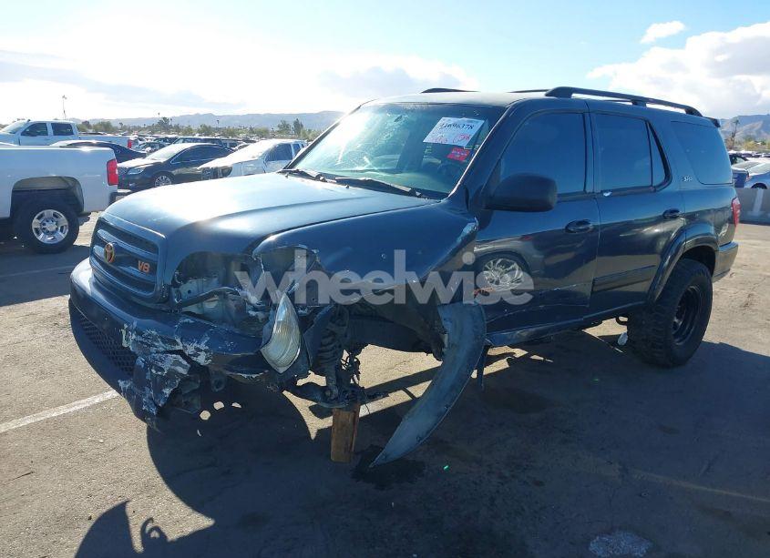 Photo 6 of 2002 Toyota Sequoia SR5 V8 (VIN 5TDZT34A42S114070)